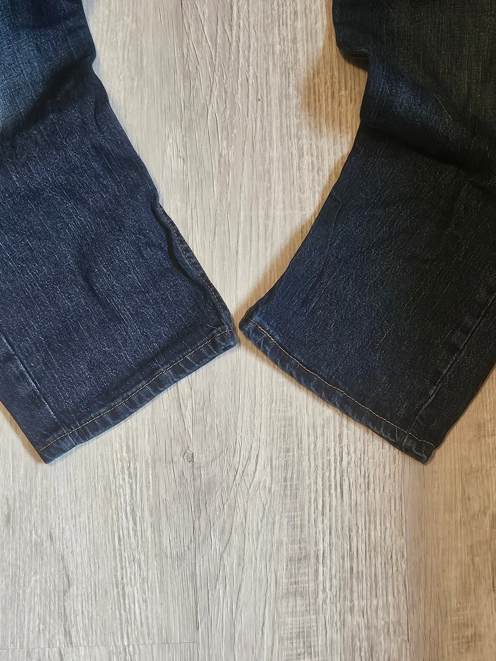 Levi’s 505 Men’s Regular Fit Dark Wash Jeans 34x30